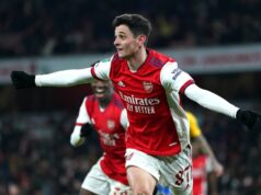 „Najlepší hráč akadémie“ Arsenalu Charlie Patino slúži ako varovanie pre humbuk Maxa Dowmana Charlie Patino bol tipovaný, že sa dostane na vrchol po tom, čo skóroval pri svojom debute v Arsenale