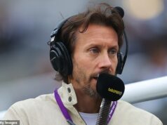 „Nikdy sme sa nemuseli rozlúčiť“: Futbalový komentátor ITV Sam Matterface zdieľa srdcervúce podrobnosti o „náhlej a šokujúcej“ smrti svojho otca Futbalový komentátor Sam Matterface po otcovom pohrebe poďakoval všetkým, ktorí si to želajú