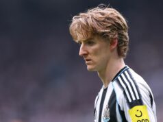 „Preferencie“ Anthonyho Gordona do Arsenalu núti Eddieho Howea hovoriť o prestupe do Newcastlu Anthony Gordon z Newcastle United