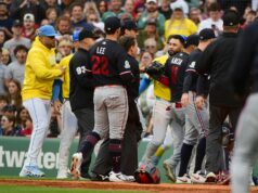 12-zásahový útok Twins pomáha Tajovi Bradleymu zvládnuť Red Sox MLB: Minnesota Twins v Boston Red Sox