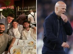 17 Hráči Liverpoolu podporujú Mohameda Salaha po výbušnom odkaze Arneho Slotu 17 Hráči Liverpoolu podporujú Mohameda Salaha po výbušnom odkaze Arneho Slotu