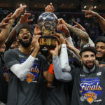 NBA dnes skóruje Knicks vs Cavaliers Karl-Anthony Towns NBA Playoffs