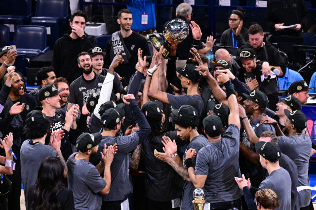 NBA dnes skóruje Victor Wembanyama Spurs vs Thunder Game 7 Playoffs NBA