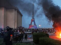 45 zatknutých v Paríži, keď sa oslavy PSG Ligy majstrov zmenili na násilie 45 zatknutých v Paríži, keď sa oslavy PSG Ligy majstrov zmenili na násilie