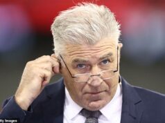 AFL Great odhaľuje šokujúce „explicitné vyhrážky smrťou z nacistickej éry“ zamerané na mladých židovských hráčov v Austrálii Gerard Healy hovoril o „konfrontačnej realite“, ktorej čelia mladí židovskí futbalisti uprostred obvinení z antisemitizmu na juniorských zápasoch.