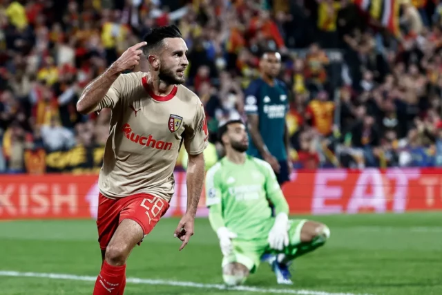 Adrien Thomasson opustí Lens na konci sezóny
