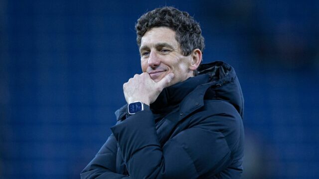 Keith Andrews sa usmieva