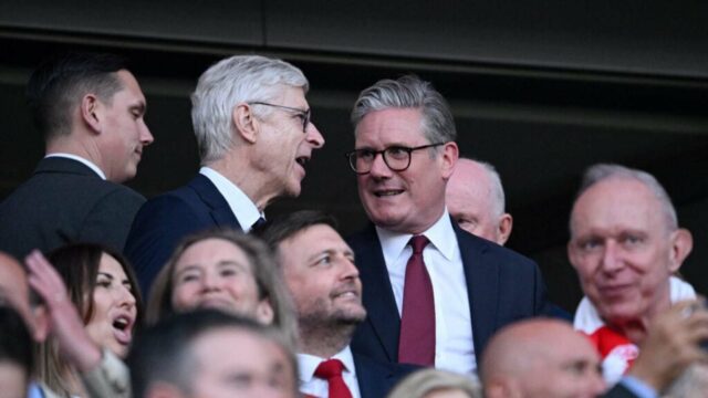 Ako britský premiér Sir Keir Starmer reagoval na to, že Arsenal ukončil 22-ročné sucho v PL
