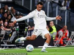 Alan Shearer trvá na tom, že Trent Alexander-Arnold musí byť v anglickom tíme Thomasa Tuchela, ale očakáva, že víťaz Arsenal Premier League bude chýbať. Alan Shearer naliehal na Thomasa Tuchela, aby zaradil Trenta Alexandra-Arnolda do zostavy Anglicka na majstrovstvách sveta, pričom trvá na tom, že kvalita obrancu Realu Madrid v držaní lopty môže byť rozhodujúca.