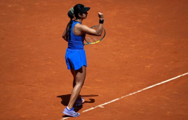 Alex Eala vstúpil do 32. kola Italian Open po tom, čo v piatok (Filipínskeho času) zdolal čínsku vychádzajúcu hviezdu Wang Xinyu 6:4, 6:3.