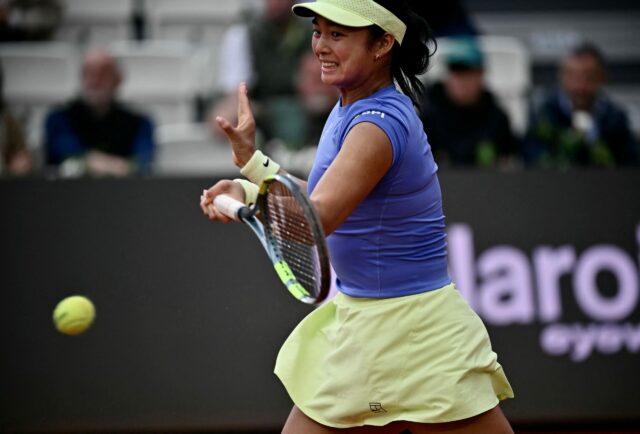 Alex Eala ukončil svoju kampaň na Italian Open v roku 2026 po tom, čo sa v utorok poklonil z turnaja vo štvorhre s partnerkou Hailey Baptiste.