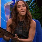 Alex Scott zostal emotívny, keď bola v nedeľu odvysielaná posledná epizóda Football Focus