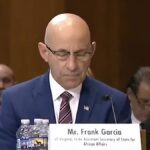 Americký Senát potvrdil veterána námorného dôstojníka Franka Garciu ako najvyššieho vyslanca pre Afriku | Správy