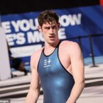 Americký zlatý olympijský medailista Hunter Armstrong triumfoval v Enhanced Games na 50 m znak, pričom súťažil úplne čisto