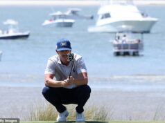 Americký golfista Jake Knapp po skvelom štarte do roku 2026 bolestivo vynútil účasť na PGA Championship so zranením Jake Knapp musel kvôli zraneniu odstúpiť z tohtotýždňového turnaja PGA Championship