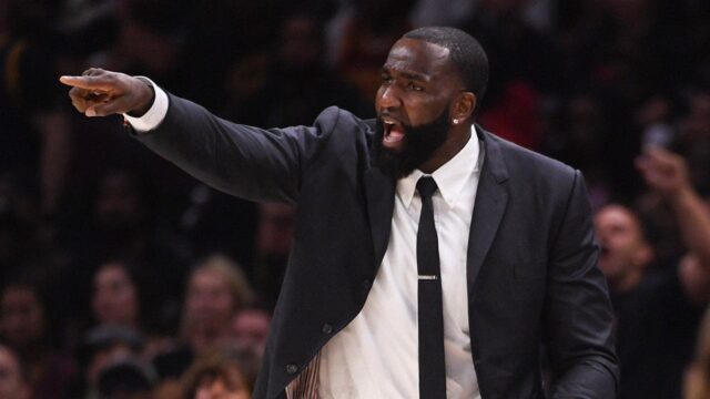 Analytik ESPN Kendrick Perkins zapojený do hádky v hre syna AAU
