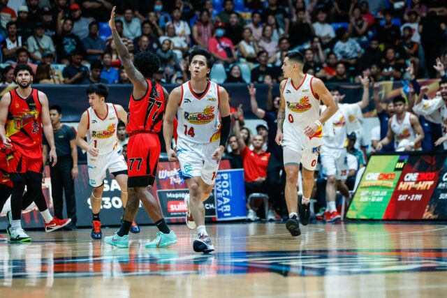 Andrei Caracut horí s Bellou Belen v dave PBA Bella Belen Andre Caracut BellDrei PVL