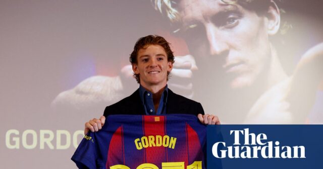 Anthony Gordon podpísal zmluvu s Barcelonou z Newcastlu za 69,3 milióna libier, päťročný kontrakt | Prestupové okno
