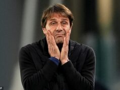 Antonio Conte „odstúpil z Neapolu“ – s ďalším bývalým manažérom Chelsea v rade, ktorý sa má vrátiť, aby ho nahradil a spolupracoval s Kevinom De Bruynom, Scottom McTominayom a spol. Antonio Conte opustí Neapol po búrlivej sezóne na pobreží Amalfi