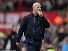 Arne Slot opätuje tvrdenie, že štandardy Liverpoolu sa pošmyknú, keď Mo Salah odíde po tom, čo hviezda priznala obavy z vedenia šatní pre mladších hráčov Animovaný Arne Slot dôrazne odmietol reči o tom, že štandardy Liverpoolu sa pošmyknú, keď klub opustí Mo Salah