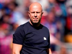 Arne Slot vyzýva Liverpool, aby napodobnil PSG po odchode Mo Salaha – „Nie sú to deti“ Arne Slot verí, že jeho mladé hviezdy môžu viesť štandard v Liverpoole