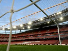 Arsenal je pripravený stať sa najbohatším klubom anglického futbalu, keď nastane realita úspechu Celkový pohľad na Emirates Stadium pred zápasom Premier League medzi Arsenalom a Aston Villou.