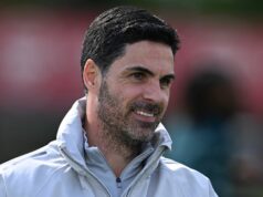 Arsenal potrebuje pomoc Tottenhamu pri spečatení prestupu za 62 miliónov libier, pretože klub povedal, že bude musieť predať Mikel Arteta počas tréningu Arsenalu