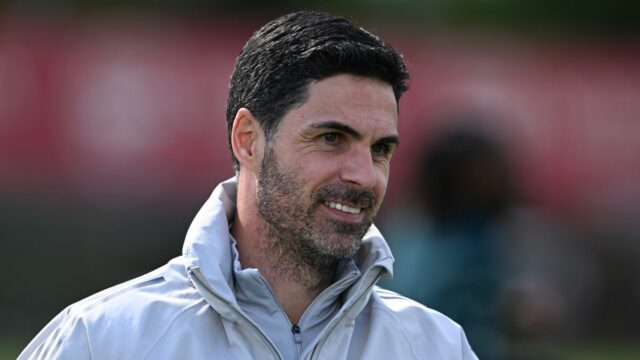 Mikel Arteta počas tréningu Arsenalu