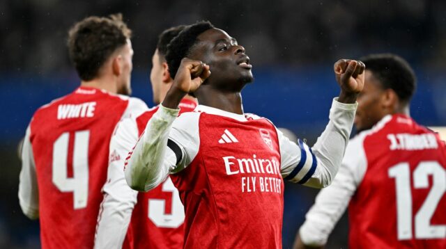 Bukayo Saka by mohol nastúpiť za Arsenal proti Atleticu Madrid v Lige majstrov