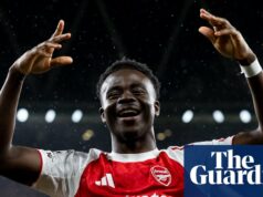 Arsenal sa o týždeň vracia do finále Ligy majstrov – Football Weekly | futbal Arsenal FC v. Atletico de Madrid – semifinále Ligy majstrov 2025/26 2025/26 semifinálový zápas LONDÝN, ANGLICKO – 5. MÁJ: Bukayo Saka z Arsenalu máva fanúšikom po víťazstve ich strán počas semifinálového zápasu druhej časti Ligy majstrov UEFA 2025/26 medzi Arsenal FC a Atletico Londýn, štadión v Anglicku, 20. mája na štadióne Arsen 6. mája. (Foto od Gaspafotos/MB Media/Getty Images)