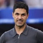 Arsenal si zaslúžil porazených ako Eze, Gabriel penalt za fľašu, aby PSG daroval Ligu majstrov