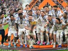 Aston Villa 3:0 Freiburg: Muži Unaia Emeryho získali hlavnú trofej, ktorú si ich ohromujúci postup zaslúžil – keďže triumf v Európskej lige dáva novej generácii noc na pamiatku, píše TOM COLLOMOSSE Aston Villa rozdrvila Freiburg 3:0, vyhrala Európsku ligu a ukončila 30-ročné sucho o trofej