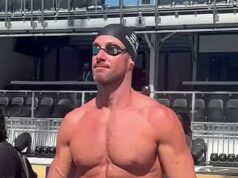 Austrálska plavecká hviezda James Magnussen skončil POSLEDNÝ po dopingu a vyhral 1,4 milióna dolárov na „nemorálnom“ športovom podujatí, ktoré povzbudzuje športovcov, aby brali drogy Na snímke James Magnussen predvádza svoju postavu nabitú drogami krátko pred súťažou na 100 m voľný spôsob mužov na Enhanced Games v pondelok austrálskeho času.