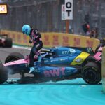 Alpská hviezda Pierre Gasly vypadol z Veľkej ceny Miami po hrozivej kolízii, ktorá prevrátila jeho auto
