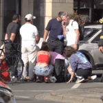 Auto vráža do chodcov v centre Lipska, Nemecko | Newsfeed