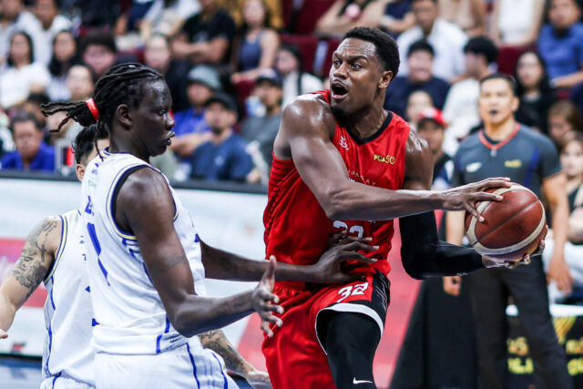 Justin Brownlee Bol Bol Barangay Ginebra vs TNT PBA