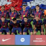 Barcelona vs Real Madrid — Prečo hráči Barcy nosia na El Clasico čierne pásky na rukávoch?