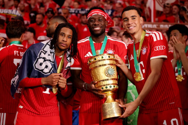 Bayern zasiahol Real Madrid a Mourinha uprostred odkazov Olise
