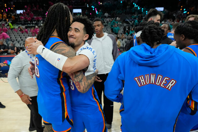 OKC Thunder Jaylin Williams Jared McCain vs. 3. zápas play-off NBA Spurs