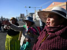 Bolívia skoro ráno zasahovala proti cestným zátarasom pri La Paz | Správy o protestoch Bolívia skoro ráno zasahovala proti cestným zátarasom pri La Paz | Správy o protestoch