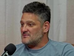 Brendan Fevola sa obáva o bezpečnosť Davea Hughesa – televízna hviezda sa pripravuje na návrat na futbalové ihrisko napriek tomu, že bola hospitalizovaná s prepichnutými pľúcami, keď naposledy hral. Footy legenda Brendan Fevola má skutočné obavy o bezpečnosť Davea Hughesa, keďže televízna hviezda sa tento víkend odvážne pripravuje na návrat na futbalové ihrisko.