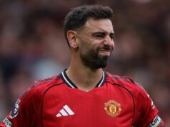Bruno Fernandes sa opäť rozbúcha po tom, čo vymenoval vysnívaného partnera v strede poľa v Man Utd Declan Rice z Arsenalu s Brunom Fernandesom z Manchestru United počas zápasu Premier League medzi Arsenalom a Manchestrom United na Emirates Stadium 25. januára 2026 v Londýne v Anglicku.