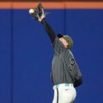 Brutálna chyba Carsona Bengeho nemôže zabrániť Metsovi, aby porazil Yankees vo výhre 6:3