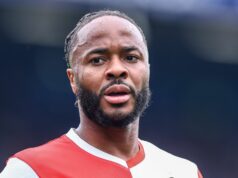 Bývalá anglická hviezda Raheem Sterling bol po nehode zatknutý pre podozrenie z jazdy pod vplyvom drog ZWOLLE, HOLANDSKO - 17. mája: Raheem Sterling z Feyenoordu sa pozerá počas zápasu holandskej Eredivisie medzi PEC Zwolle a Feyenoord v MAC3Park 17. mája 2026 v holandskom Zwolle. (Foto: Pieter van der Woude/BSR Agency/Getty Images)