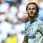 James Maddison pred zápasom Premier League medzi Tottenhamom Hotspur a Evertonom na štadióne Tottenhamu Hotspur.