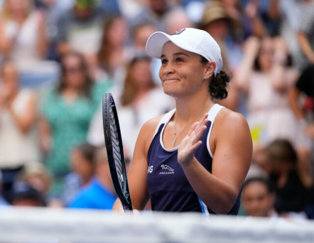 Bývalá svetová jednotka WTA Ash Bartyová rýchlo odpovedá na otázku o návrate do tenisu
