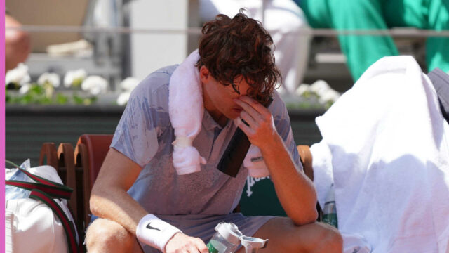 Bývalá svetová jednotka odhaľuje vinu za odchodom Jannika Sinnera z Bývalá svetová jednotka odhaľuje vinu za odchodom Jannika Sinnera z French Open