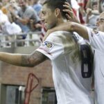 Bývalé hviezdy USMNT udreli za umiestnenie Clinta Dempseyho nad Hazardom a Mane