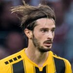 Marios Oikonomou v akcii za AEK Atény