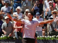 Bývalý svetový hráč číslo 1 Daniil Medvedev má na kurte mrazivý rozhovor so svojou manželkou, keď na French Open prehral s austrálskym bitkárom: „Musíš sa správať“ Svetová 97-ka Adam Walton (na snímke) šokoval tenisový svet, keď na Roland Garros porazil svetovú 8-ku Daniila Medvedeva
